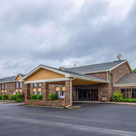 Quality Inn Tully I-81 Екстер'єр фото