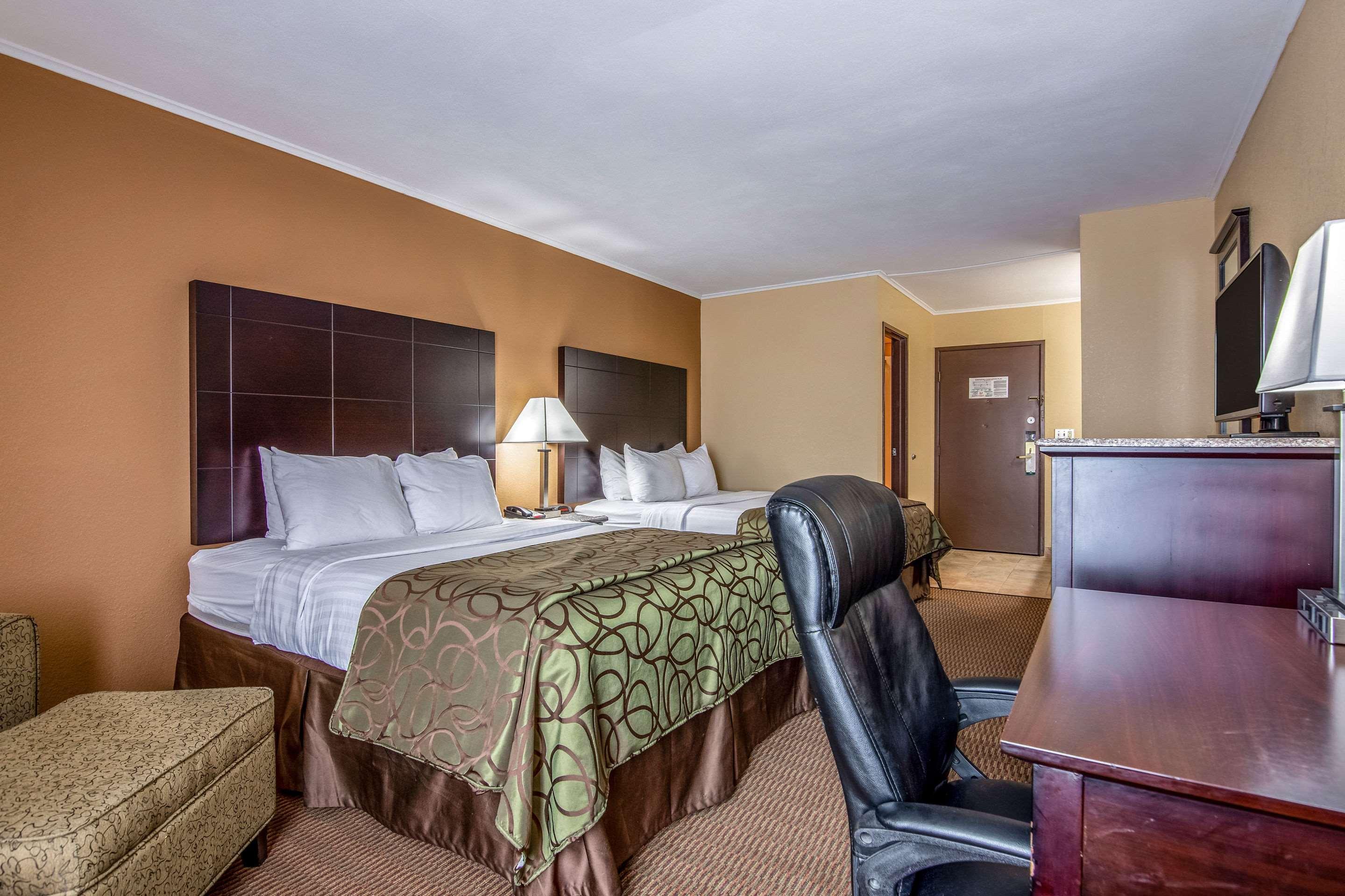 Quality Inn Tully I-81 Екстер'єр фото