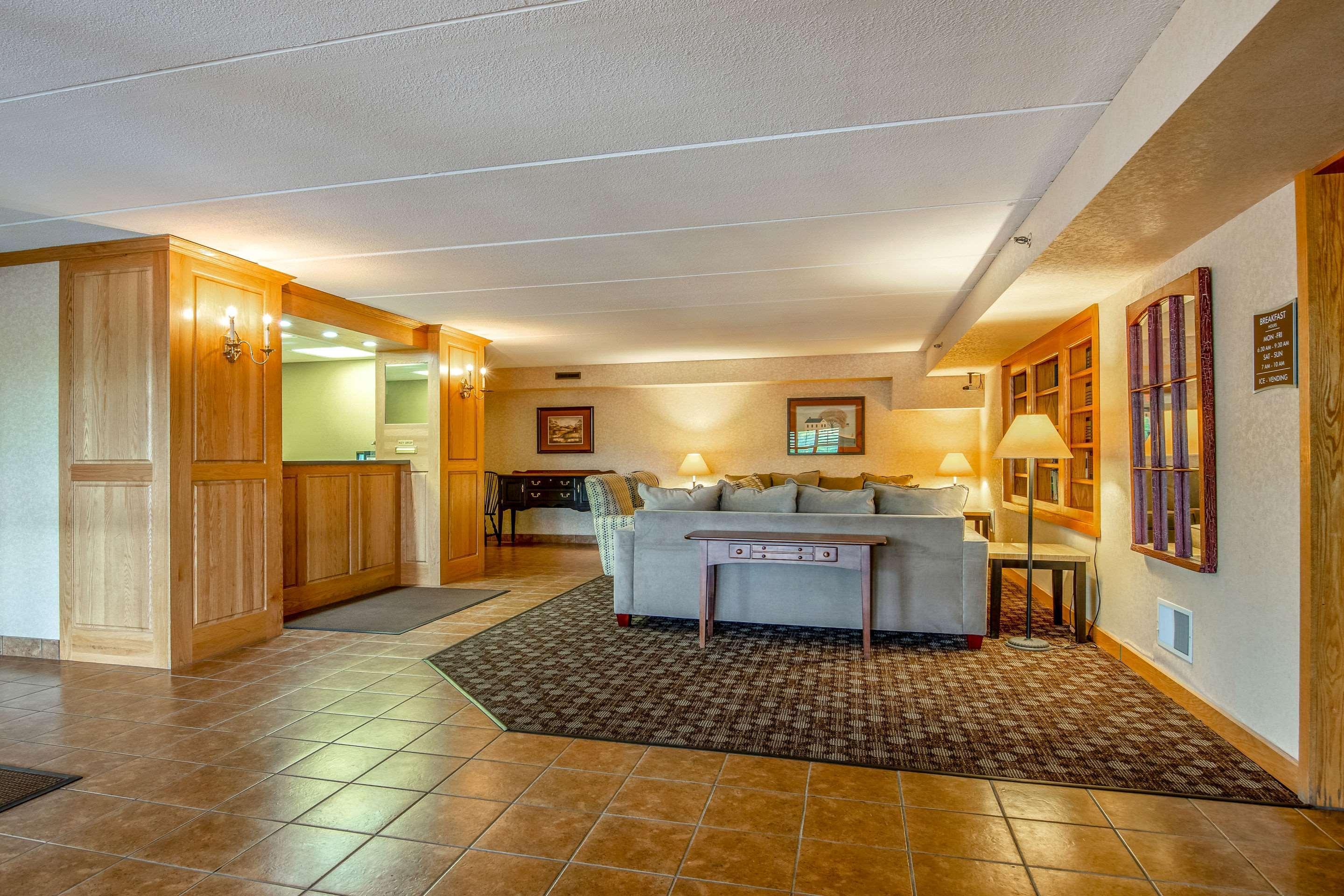 Quality Inn Tully I-81 Екстер'єр фото