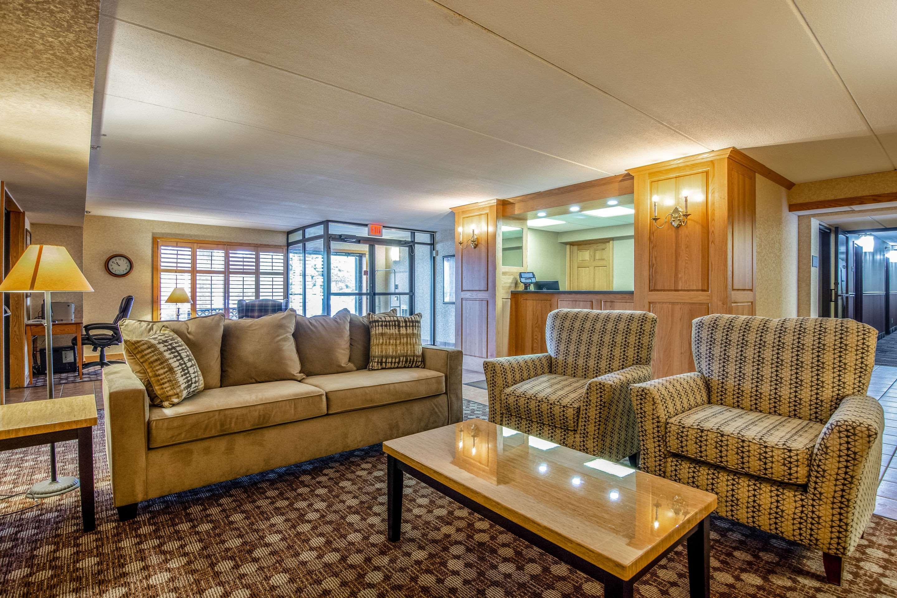 Quality Inn Tully I-81 Екстер'єр фото