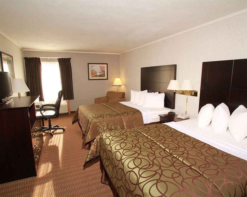 Quality Inn Tully I-81 Екстер'єр фото