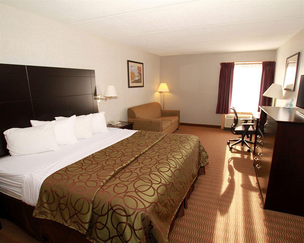 Quality Inn Tully I-81 Екстер'єр фото